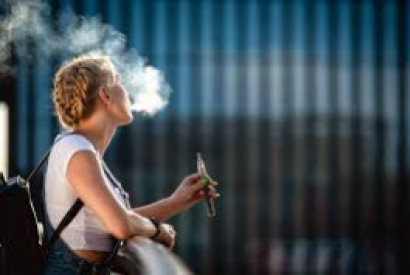 Peut-on laisser charger sa cigarette électronique toute la nuit ?