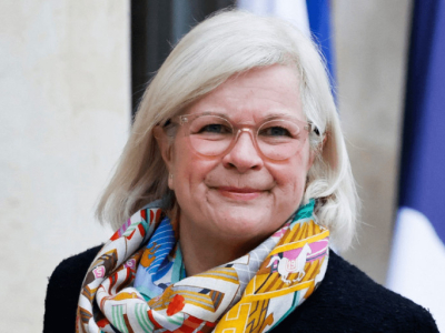 La ministre de la Santé veut interdire les arômes et réduire la nicotine