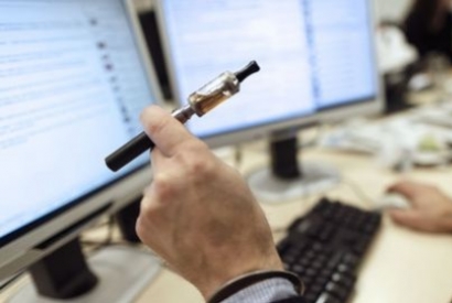 Vapoter au bureau : le guide pratique
