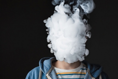 SELON FRANCE VAPOTAGE, LES CIGARETTES ÉLECTRONIQUES NE SONT PAS DES PRODUITS DU 