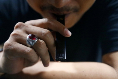 La dégringolade de Juul, ex-leader de la cigarette électronique